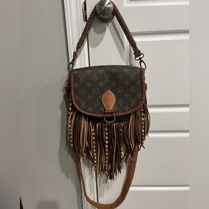 Vintage BoHo- World Traveler - Short Fringe